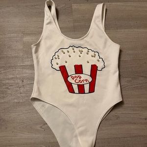 popcorn bodysuit with pearls SMALL/MEDIUM